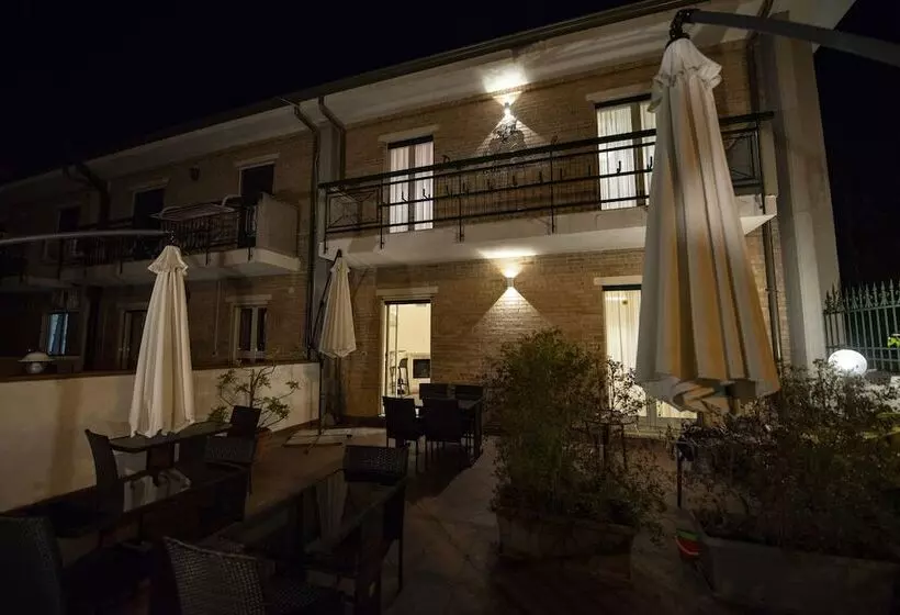 Aamiaismajoitus (B&B) Passo Del Cavaliere