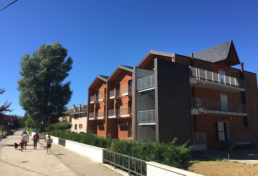 Отель Grand Chalet Delle Rocche