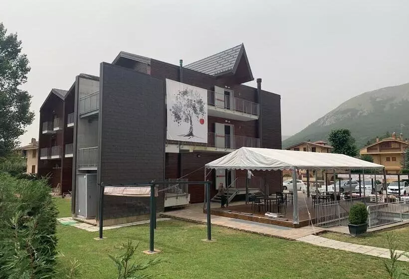 Hotelli Grand Chalet Delle Rocche