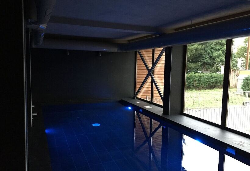 Отель Grand Chalet Delle Rocche