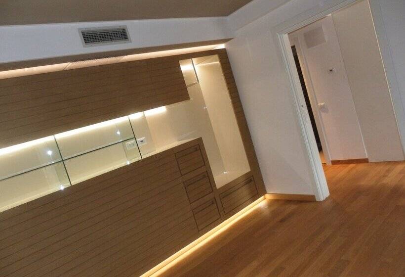 Отель Grand Chalet Delle Rocche