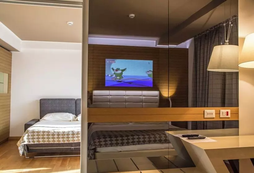 Hotelli Grand Chalet Delle Rocche