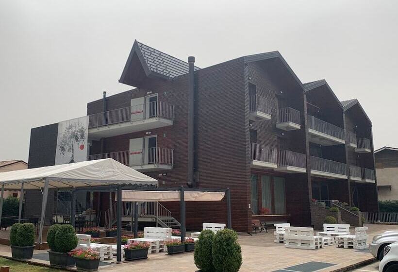 Отель Grand Chalet Delle Rocche