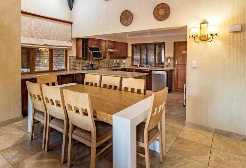 בית מלון כפרי Hoyo Hoyo 573 Kruger Park Lodge