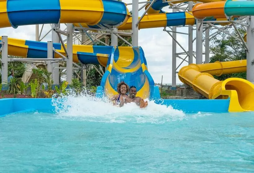 هتل Kuriftu Resort & Spa Bishoftu