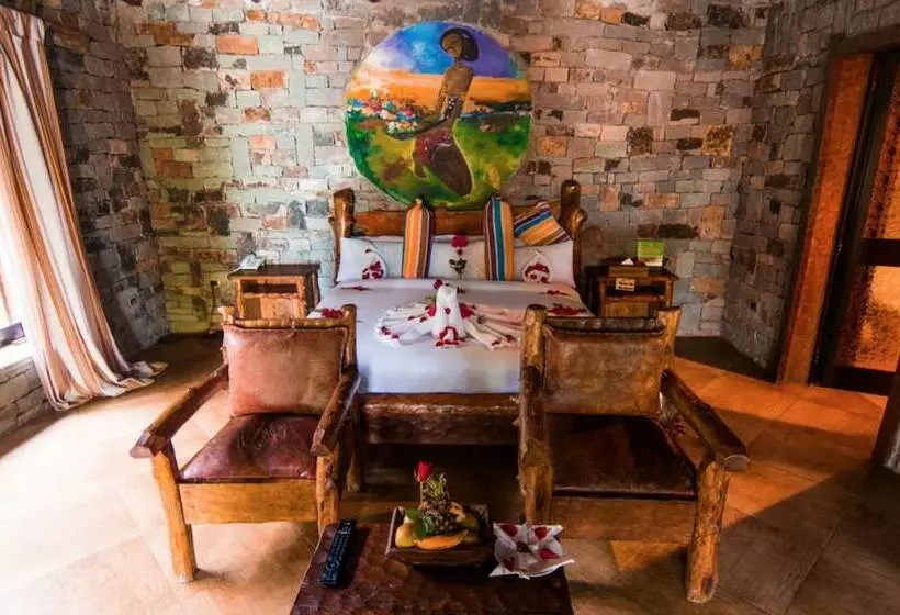 هتل Kuriftu Resort & Spa Bishoftu