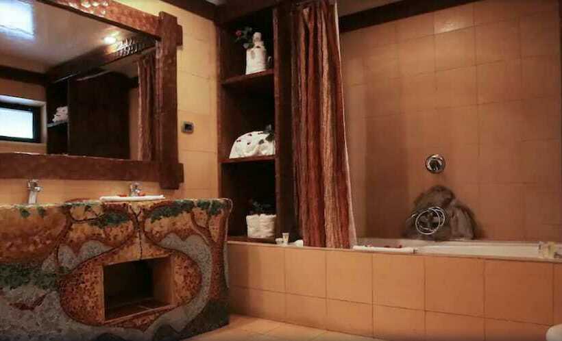 هتل Kuriftu Resort & Spa Bishoftu