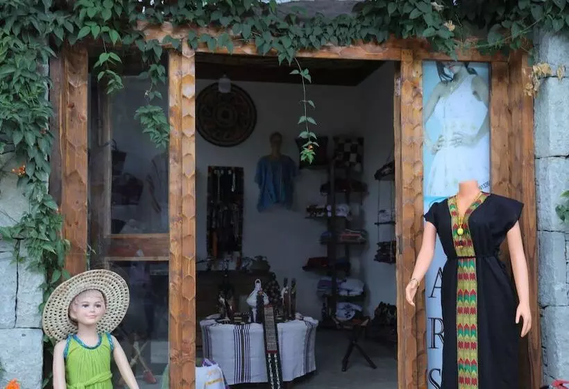 هتل Kuriftu Resort & Spa Bishoftu