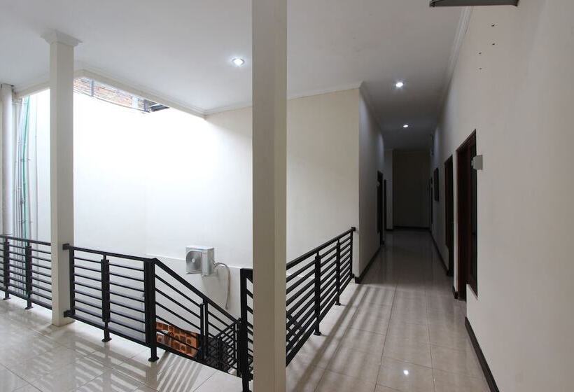 בית מלון כפרי Reddoorz Near Upn Jogjakarta