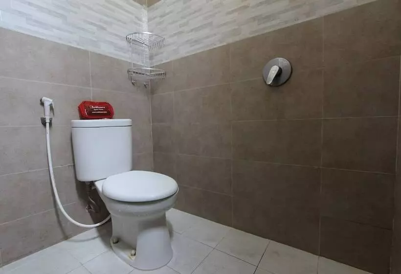 Hotelli Reddoorz Near Upn Jogjakarta