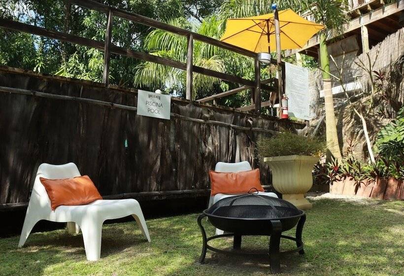 پانسیون Hacienda Tres Casitas