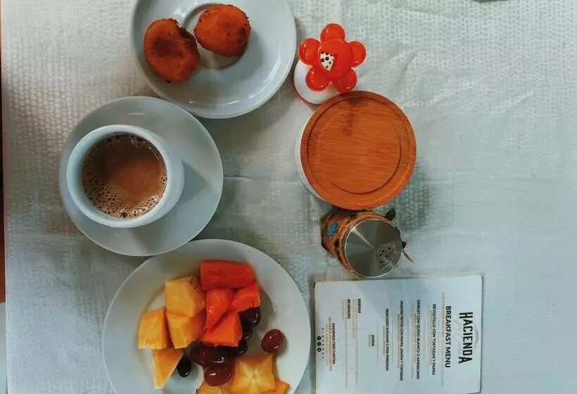 پانسیون Hacienda Tres Casitas