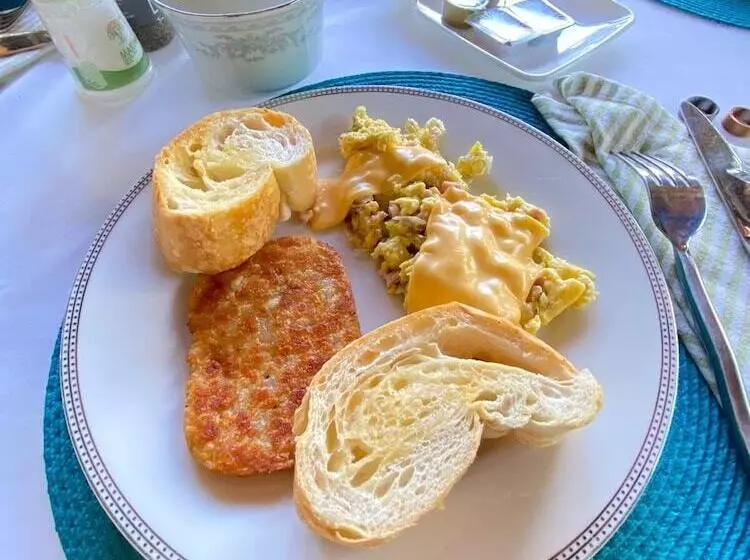 پانسیون Hacienda Tres Casitas