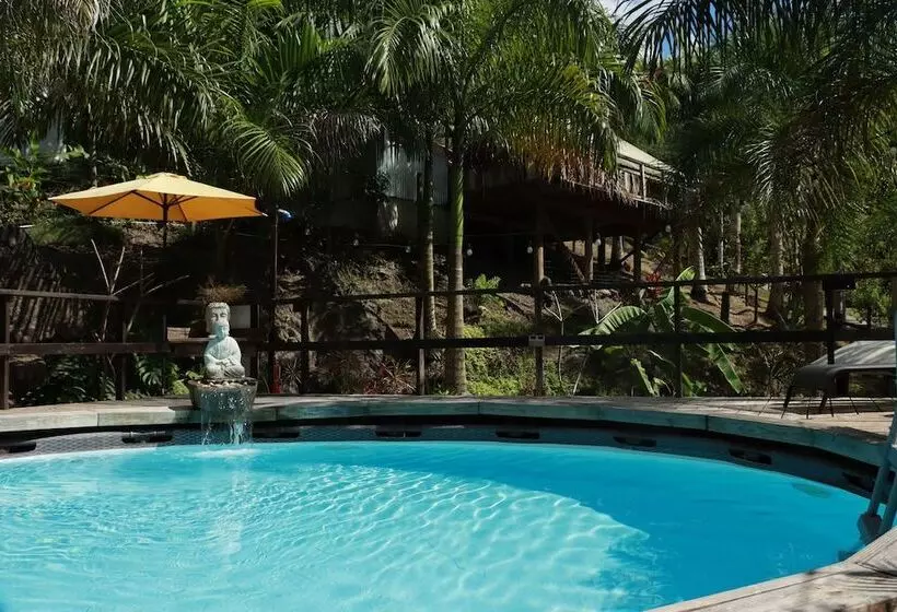 پانسیون Hacienda Tres Casitas