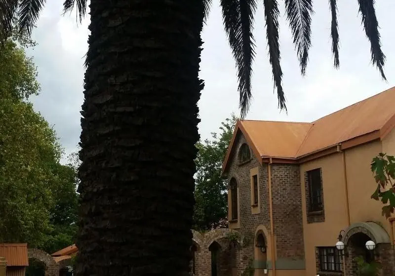 ペンション Izimbali Lodge And Restaurant