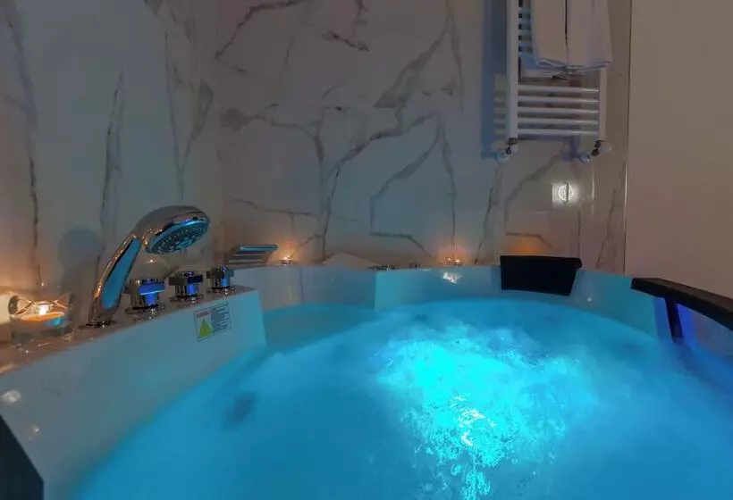 پانسیون Miss Suite