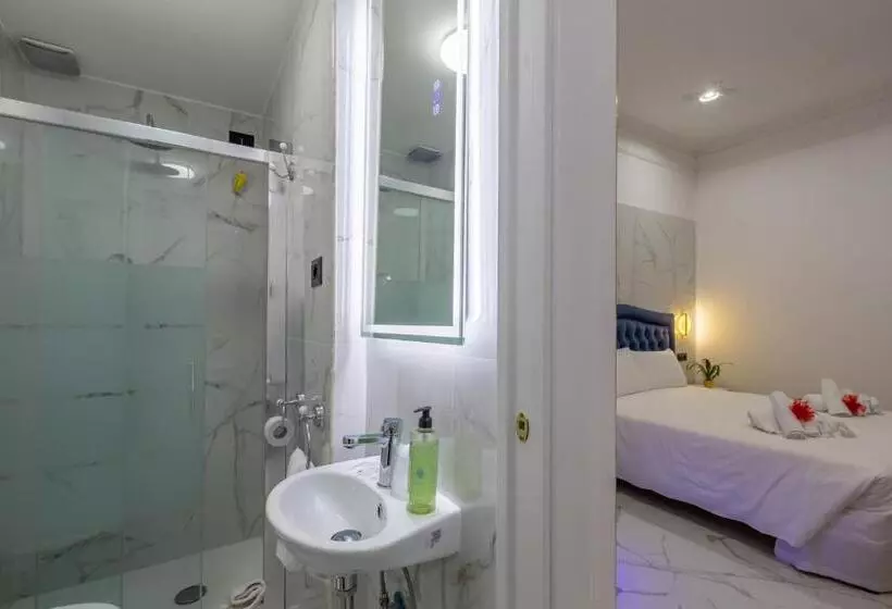 پانسیون Miss Suite