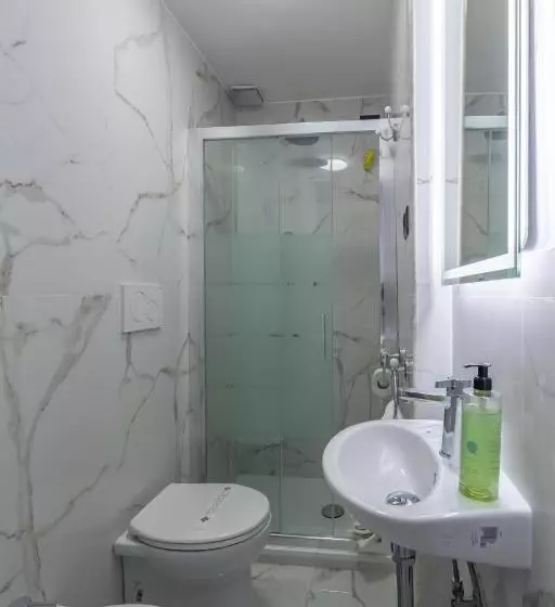 پانسیون Miss Suite