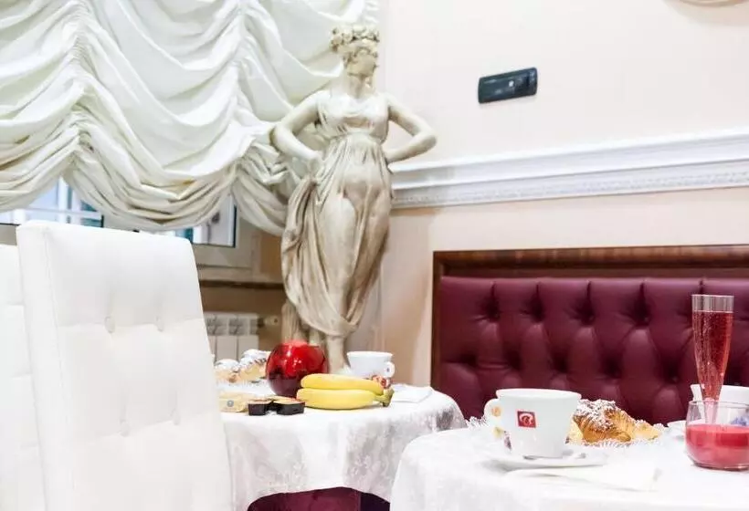 پانسیون Miss Suite