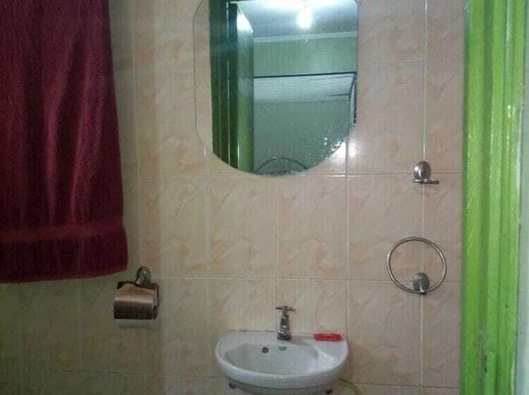 Пансион Pec Guest House