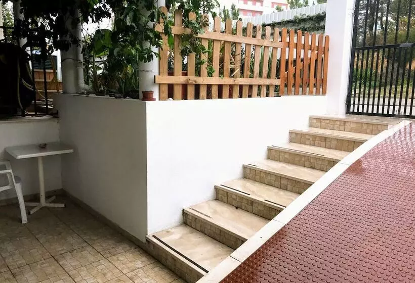 ペンション Residencial Marialva Park