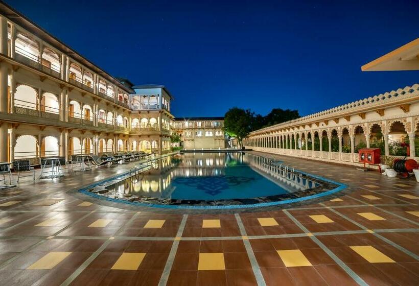 Holiday Resort & Spa A Unit Of S Poddar Group