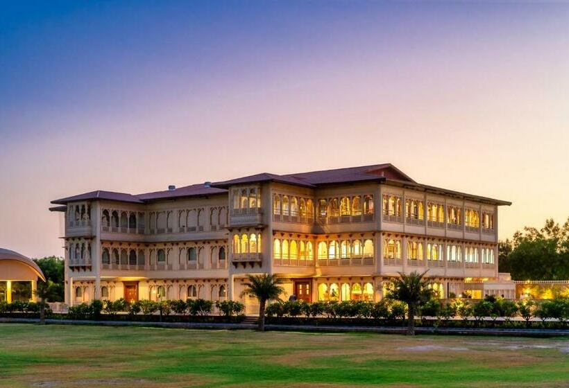 Holiday Resort & Spa A Unit Of S Poddar Group