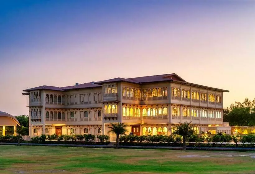 Holiday Resort & Spa A Unit Of S Poddar Group