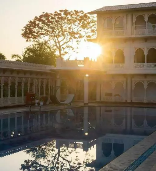 Holiday Resort & Spa A Unit Of S Poddar Group