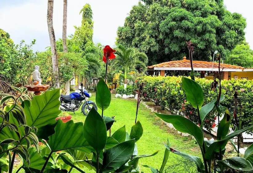 簡易ホテル Las Catalinas Coronado