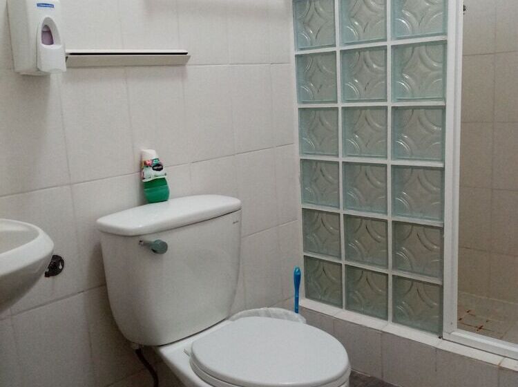 여관 Las Catalinas Coronado