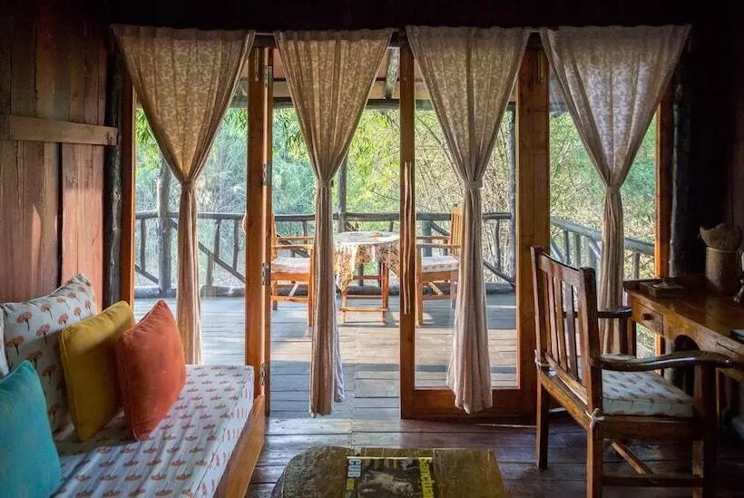 ホテル Pugdundee Safaris  Tree House Hideaway