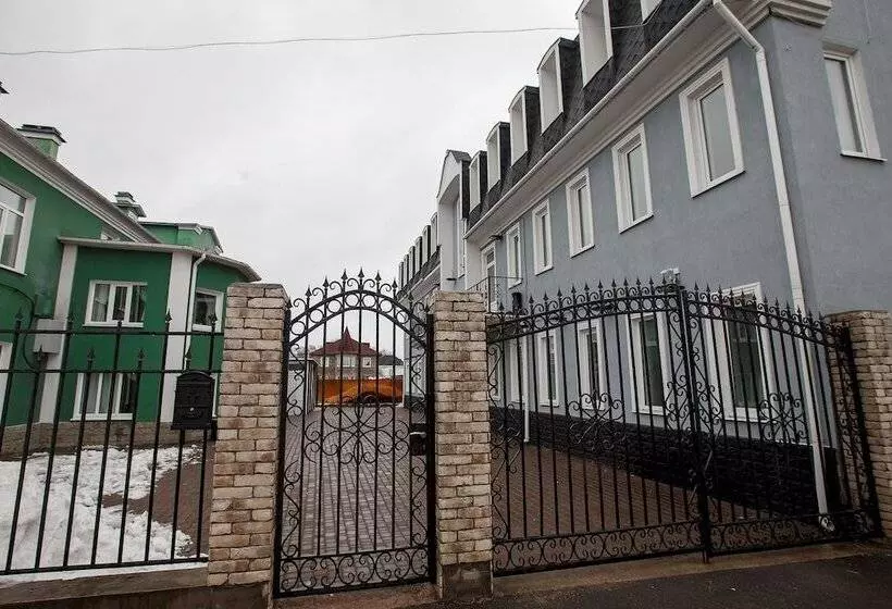 ホテル Usadba Strelingof