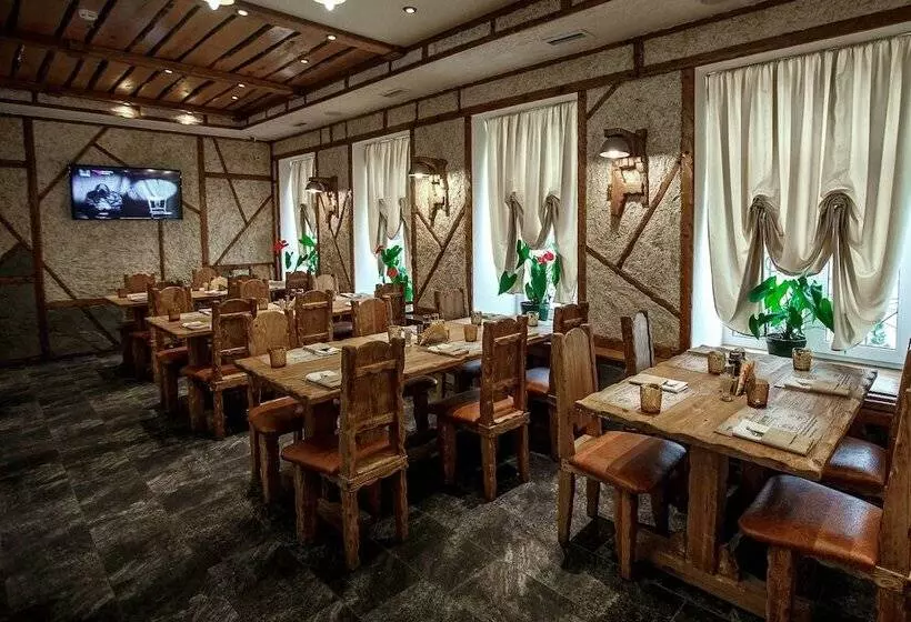 ホテル Usadba Strelingof