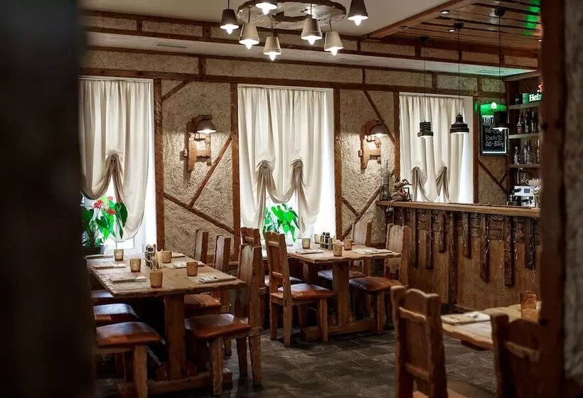 ホテル Usadba Strelingof