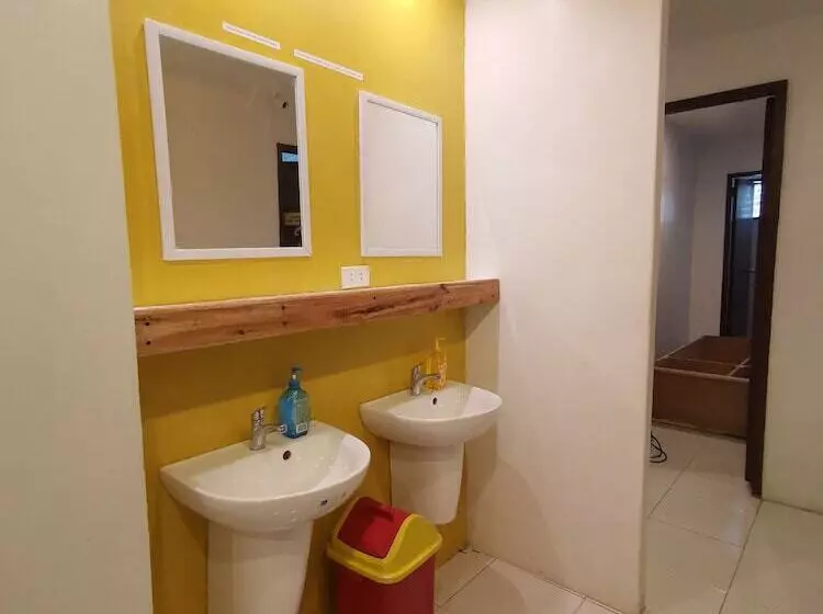 One Hostel El Nido