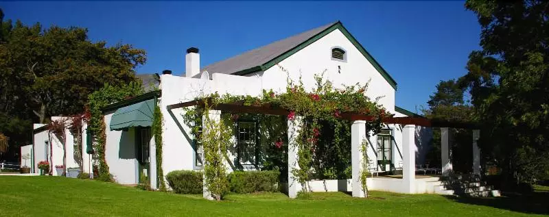 Majatalo L'auberge Chanteclair