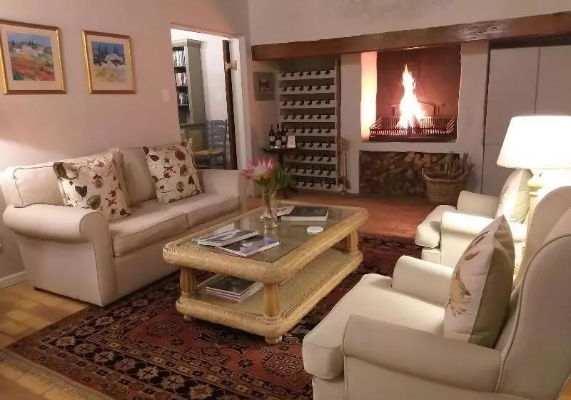 Majatalo L'auberge Chanteclair