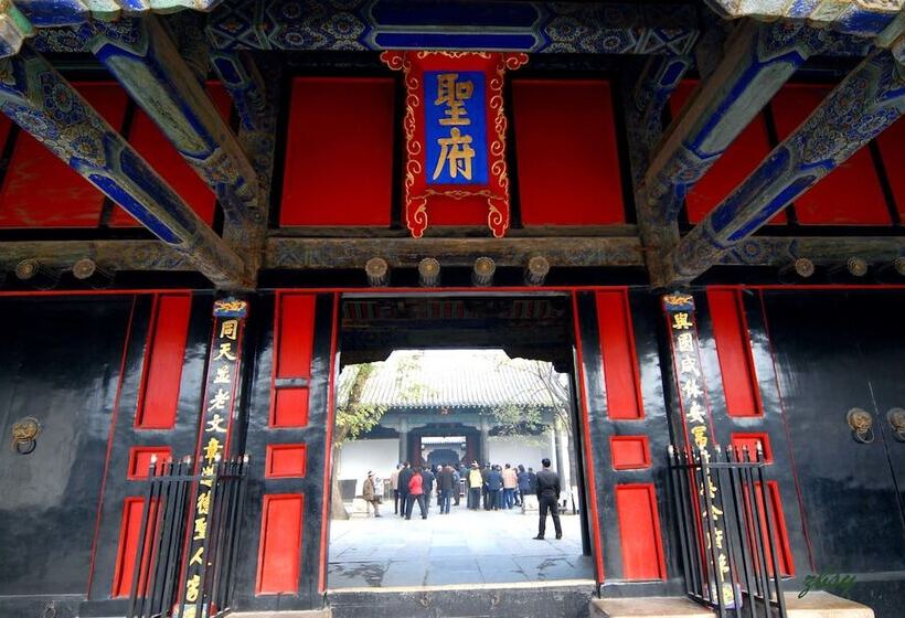 פנסיון Qufu Garden