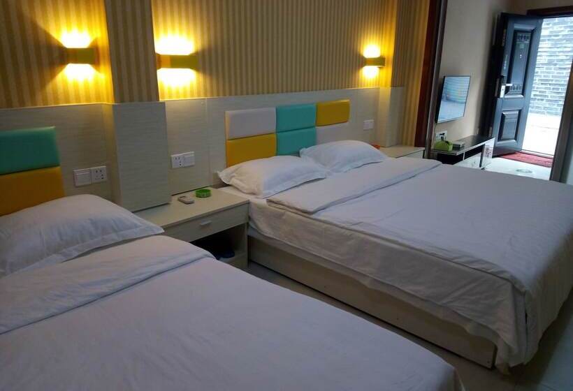 פנסיון Qufu Garden