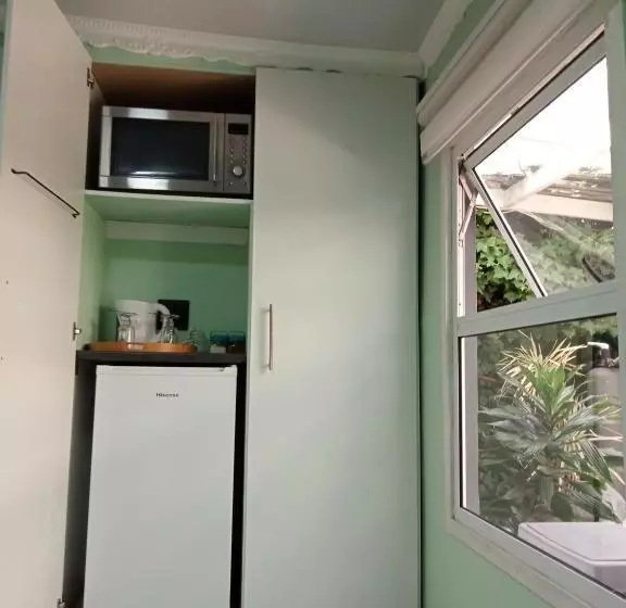تختخواب و صبحانه Mitchell S Guesthouse