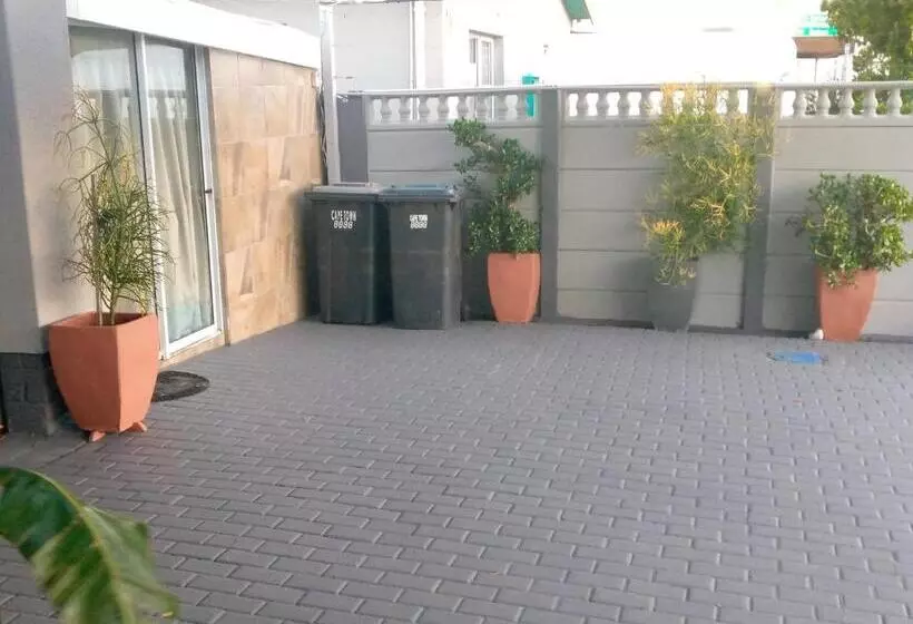 تختخواب و صبحانه Mitchell S Guesthouse