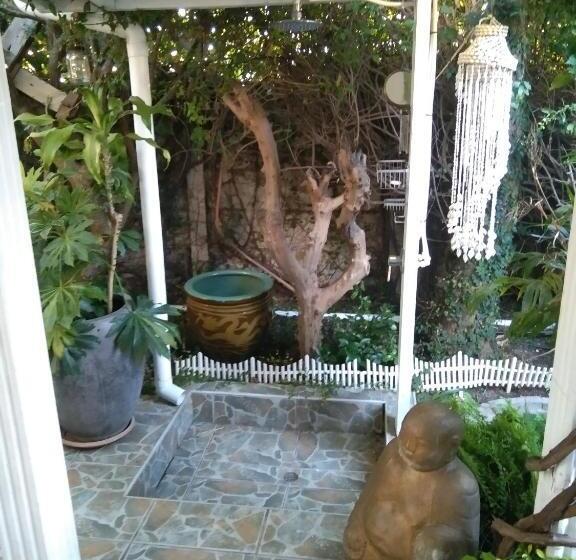 مبيت وإفطار Mitchell S Guesthouse