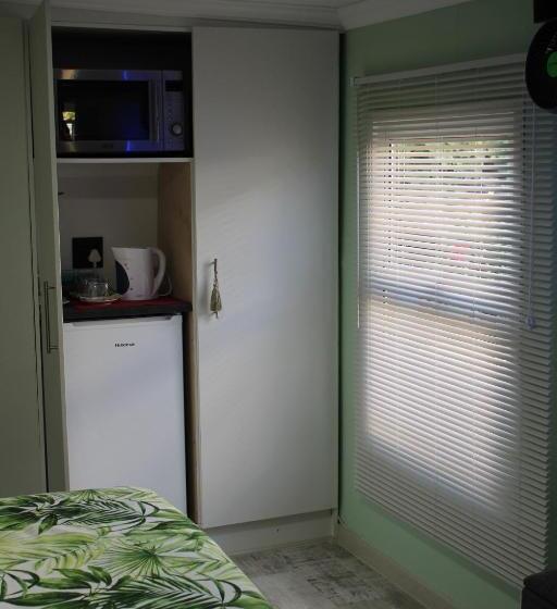 مبيت وإفطار Mitchell S Guesthouse