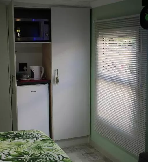 تختخواب و صبحانه Mitchell S Guesthouse