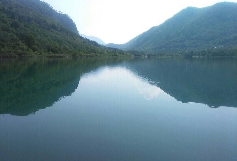 هتل Eko Selo Boračko Jezero