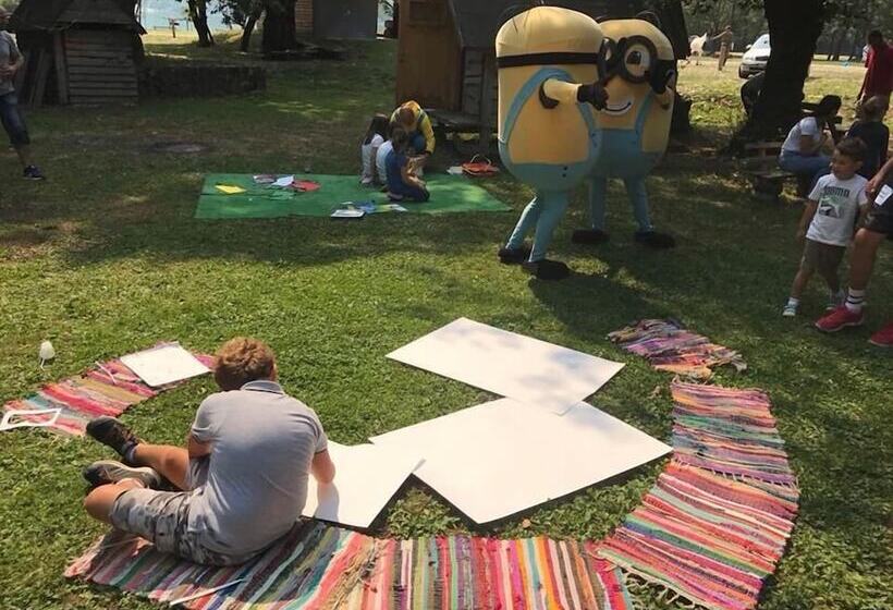 هتل Eko Selo Boračko Jezero