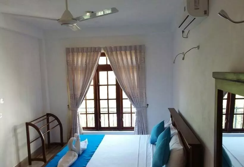 Hotelli Heavens Door Guest Inn