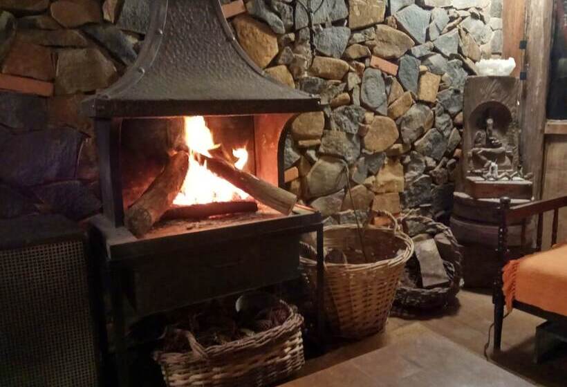 هتل Portal De Avalon