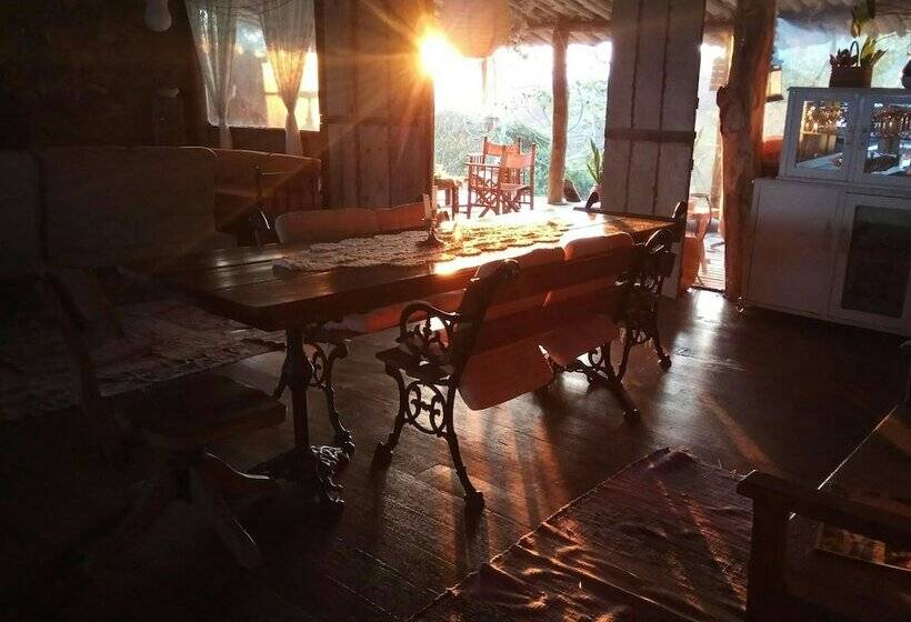 هتل Portal De Avalon